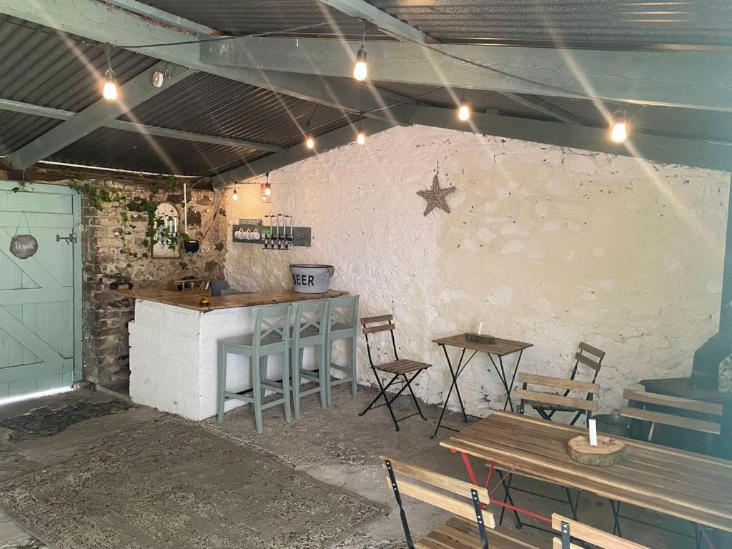 Duneden Belle Glamping Randalstown 外观 照片