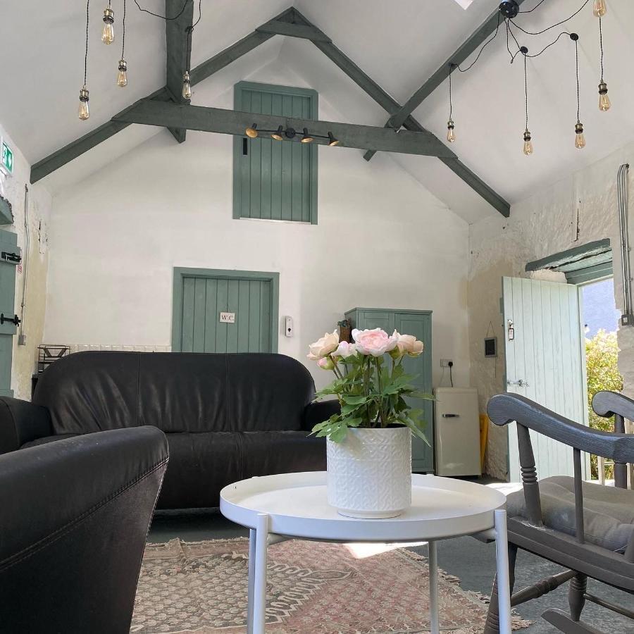 Duneden Belle Glamping Randalstown 外观 照片